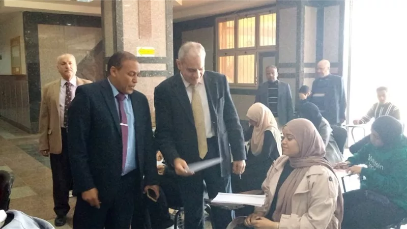 24 ألف طالب يخوضون سباق امتحانات التيرم الأول فى 18 كلية بجامعة أسوان 