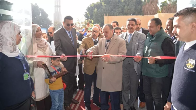 محافظ أسيوط يفتتح مركز طب الأسرة بالواسطى بتكلفة 60 مليون جنيه