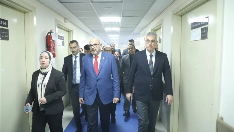 وزير الصحة التركي يزور معهد ناصر للبحوث والعلاج لتعزيز التعاون المشترك