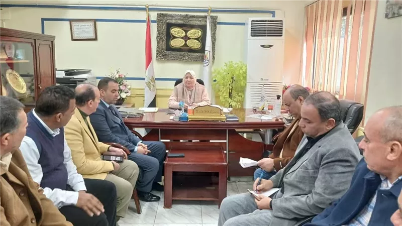 غرف عمليات وطوارئ لمواجهة أي مشكلات خلال امتحانات الفصل الأول ببني سويف
