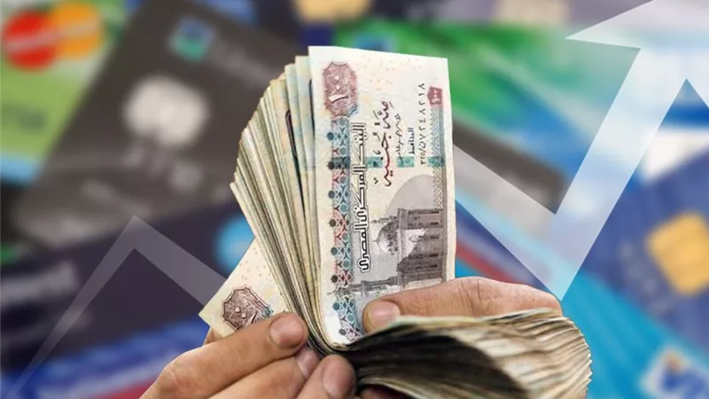 بعد خفض الفائدة.. سباق العوائد يشتعل بين البنك الأهلي وبنك مصر
