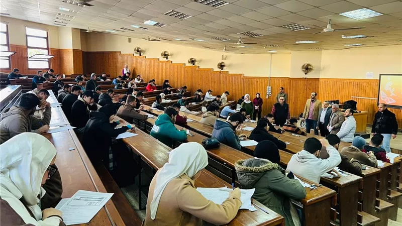 نائب رئيس جامعة الدلتا التكنولوجية يتابع اختبارات نهاية الفصل الدراسي