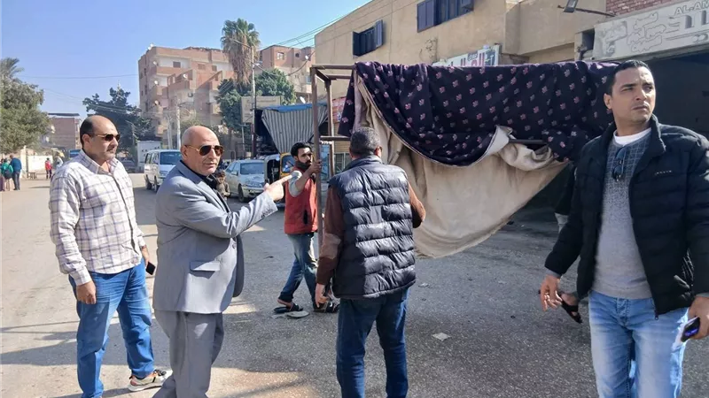 رئيس مدينة طامية بالفيوم يقود حملة لرفع الإشغالات وانضباط الشارع
