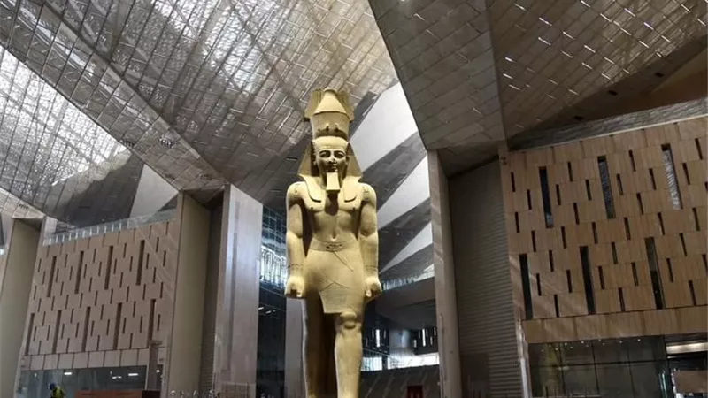 وزير خارجية عُمان: المتحف المصري الكبير صرح يجسد عراقة التاريخ المصري