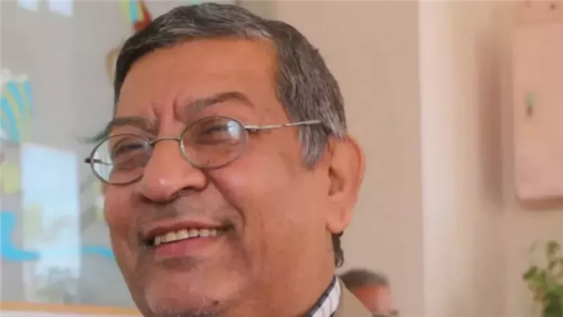 سمير الفيل: بعض دور النشر تحول معرض الكتاب لمهرجانات وحفلات توقيع|خاص