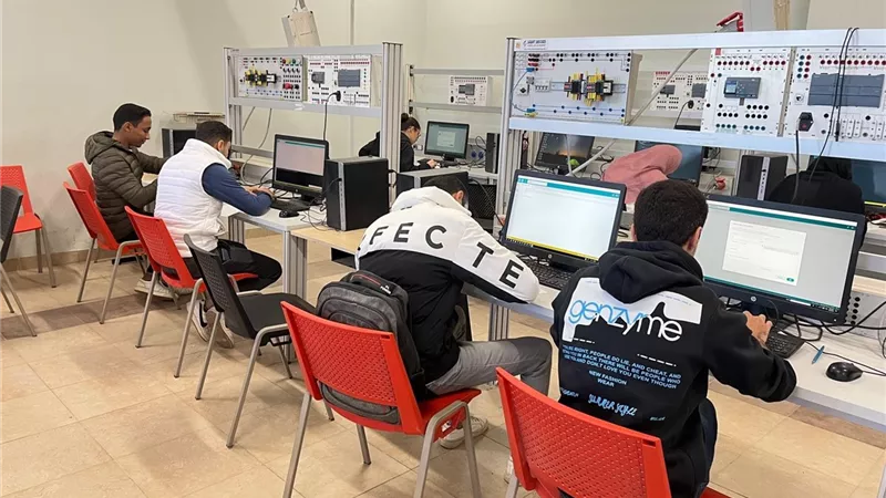 استمرار  الامتحانات العملية بـ «جامعة أسيوط التكنولوجية الدولية» 