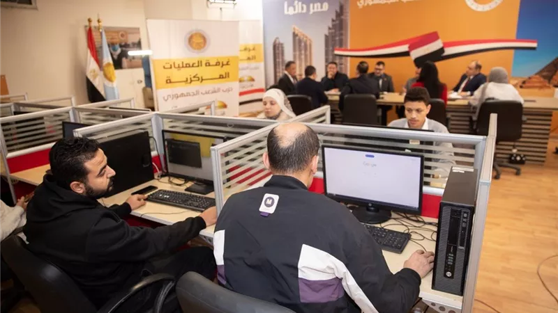 برئاسة أبوهميلة.. غرفة عمليات الشعب الجمهوري تراقب سير التصويت بالخارج