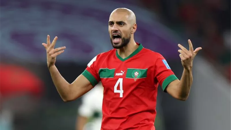 أمرابط يكشف سبب غيابه عن مواجهة زامبيا ويطمئن جماهير المغرب