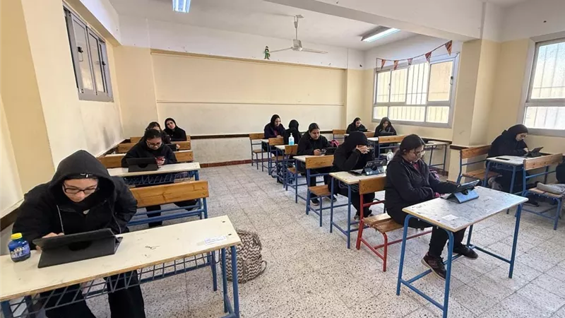 3 نماذج مختلفة لامتحان أولى وثانية ثانوي.. رسميا مواصفات الامتحان|مستند