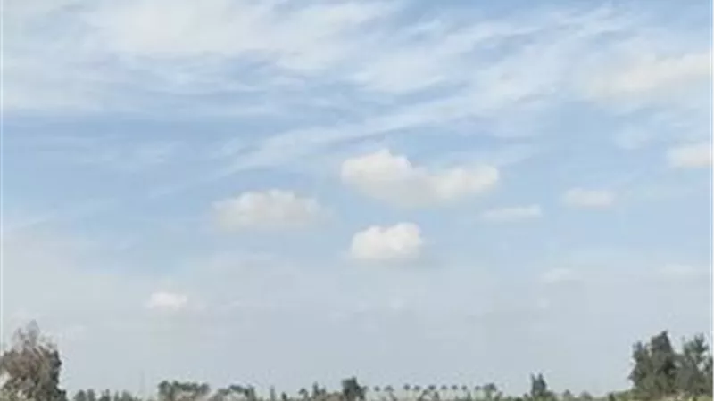 طقس غائم جزئي مصحوب بانخفاض في درجات الحرارة بالبحيرة