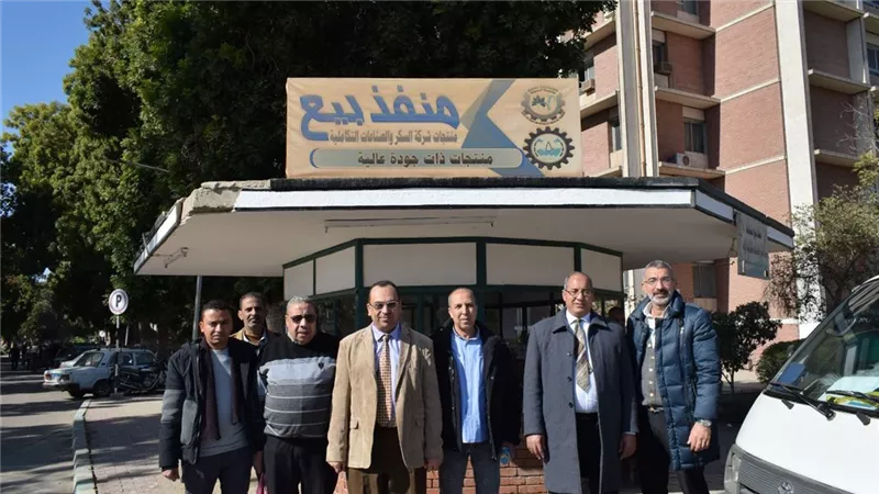 كلية تكنولوجيا صناعة السكر بأسيوط تستقبل لجنة لتفقد وحدتي التخمر والتقطير