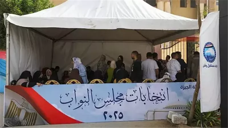 إبراهيم قاسم: فتح أكثر من 100 مقر اقتراع للمصريين بالخارج في جولة الإعادة