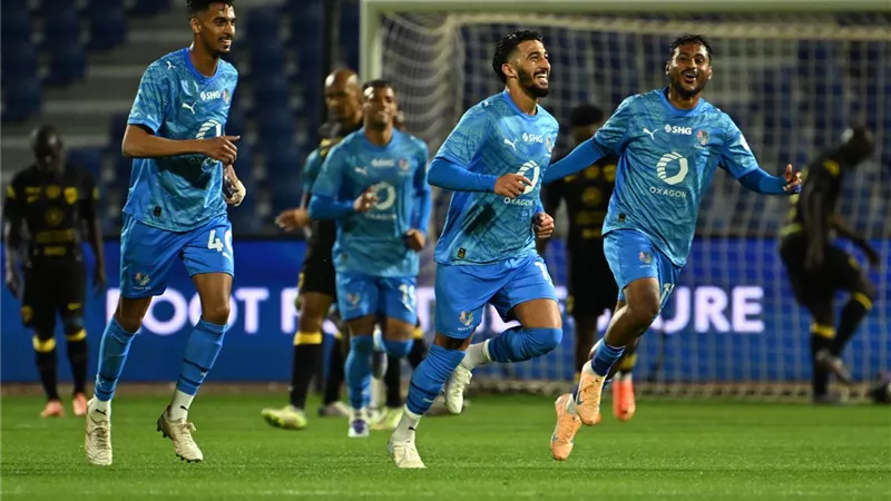 شوط أول إيجابي بين اتحاد جدة ونيوم بالدروي السعودي