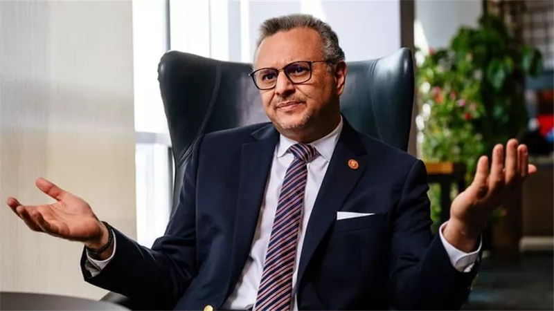 مبعوث ترامب يُشيد بقرار السودان تمديد فتح معبر أدري لدخول المساعدات