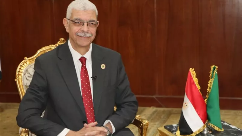 رئيس جامعة المنوفية يصدر قرارات جديدة لتعزيز الأداء المؤسسي