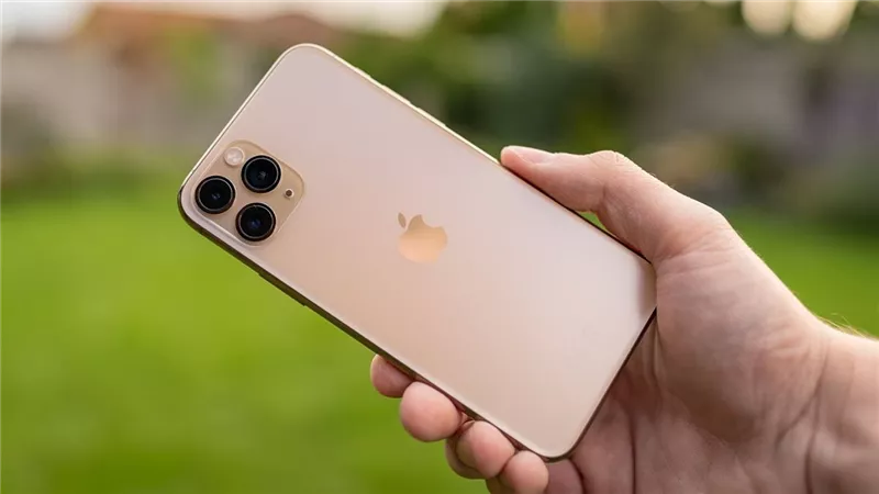 وداعًا للدعم.. أبل تُدرج iPhone 11 Pro وأجهزة بارزة ضمن قائمة «القديمة»