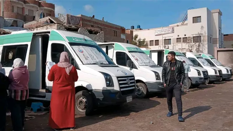 محافظ الدقهلية يتابع القافلة الطبية المجانية بقرية أبو نور الدين بجمصة