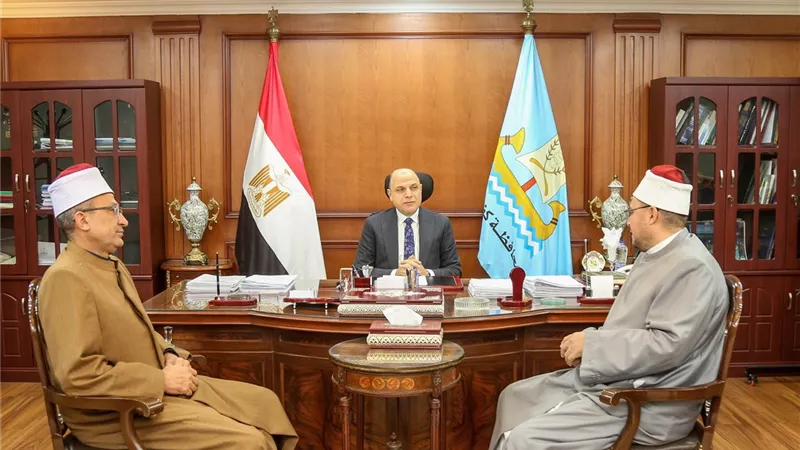 محافظ كفرالشيخ: دعم المبادرات التوعوية وتجديد الخطاب الديني لترسيخ القيم