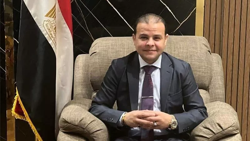 النائب مدحت الكمار يوضح تحديات خطيرة تواجه الغزل والنسيج والملابس الجاهزة