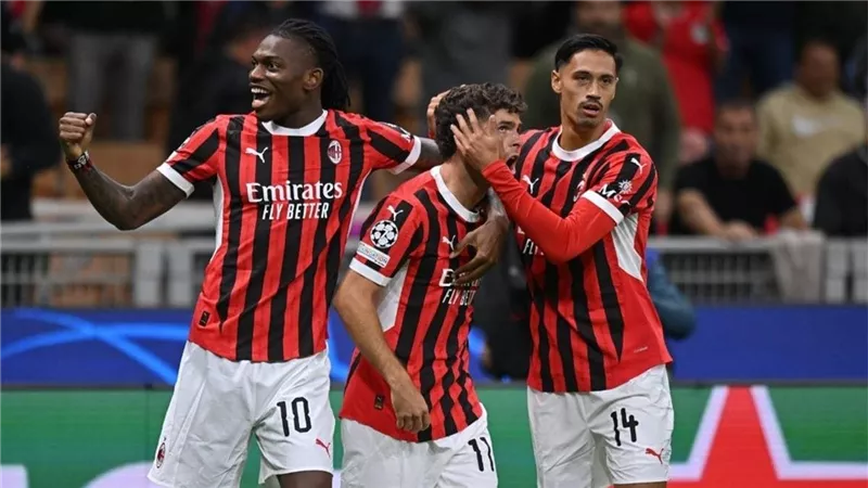 ميلان يفتتح الجولة 18 من الدوري الإيطالي بمواجهة قوية أمام كالياري
