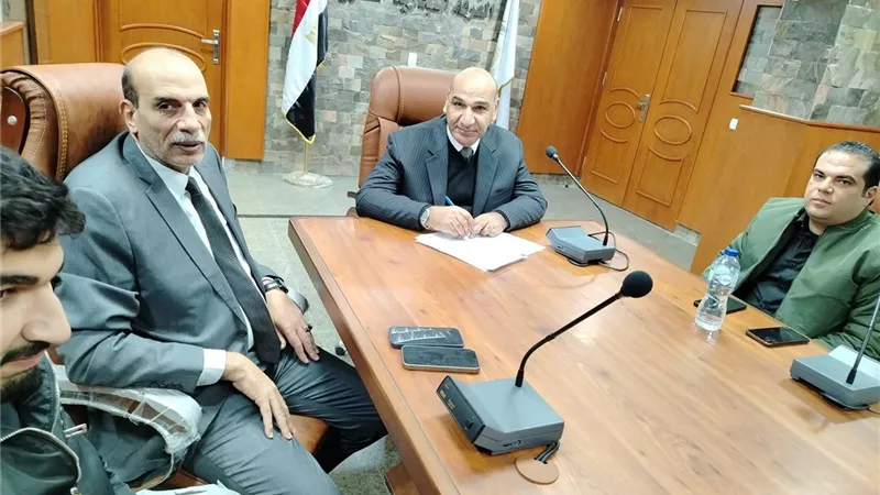 الغرفة التجارية بكفر الشيخ تبحث نقل معارض السيارات خارج الكتلة السكنية