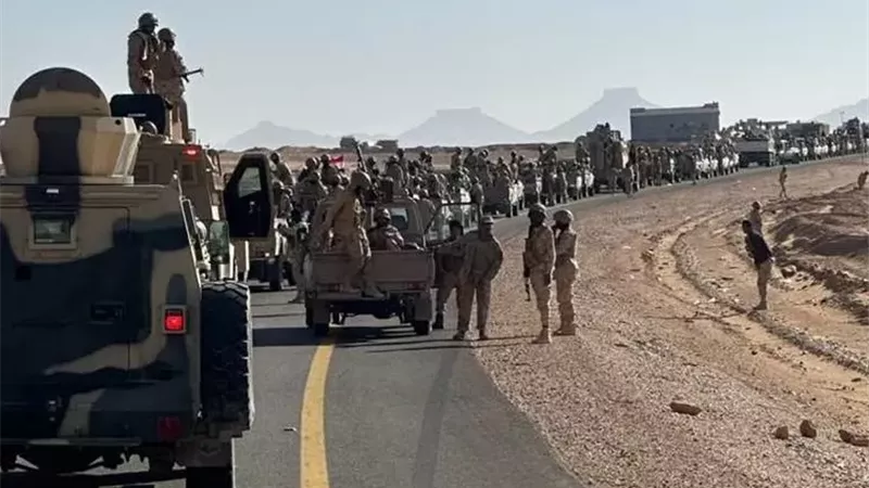 اشتباكات عنيفة بين المجلس الانتقالي وقوات درع الوطن بجنوب اليمن