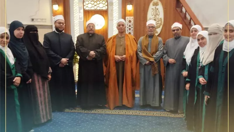 أوقاف الفيوم تطلق قوافل دعوية للواعظات لمواجهة مخاطر التسول الإلكتروني