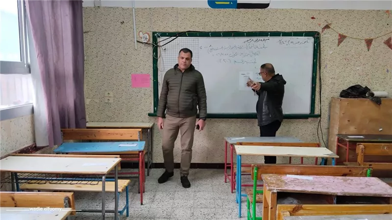تعليم دمياط يتابع جاهزية المدارس لانطلاق امتحانات المستوى الرفيع للإعدادية