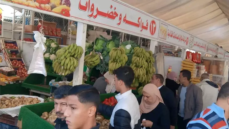 محافظ الدقهلية: استمرار طرح السلع بأسعار مخفضة بمعرض قناة السويس 