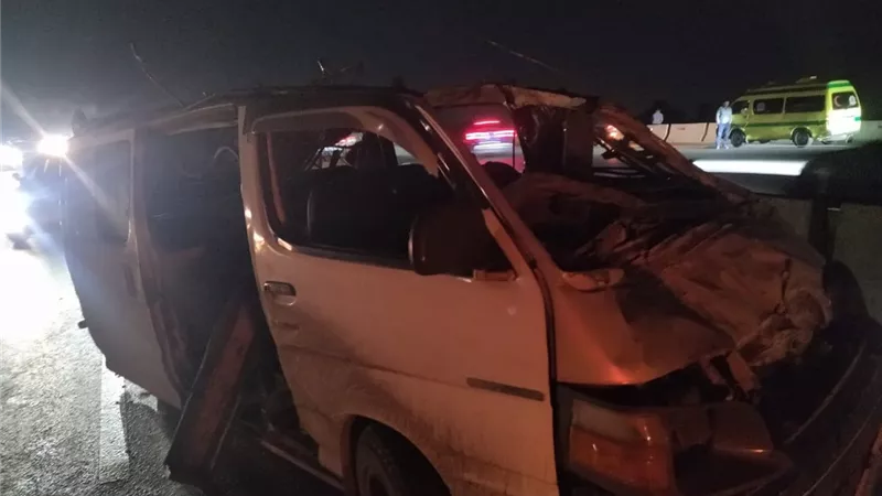 أول صور لحادث وضحايا انقلاب ميكروباص بطريق شبرا – بنها الحر