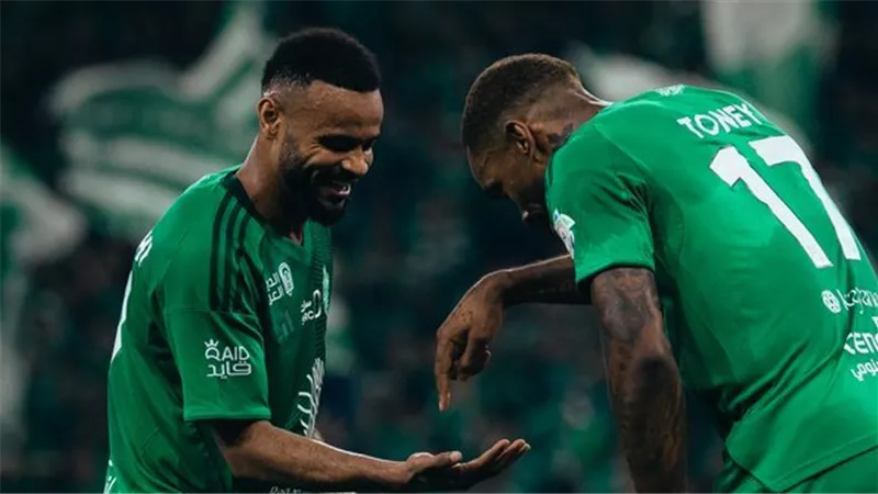 تعرف على ترتيب هدافي الدوري السعودي بعد فوز الأهلي على النصر