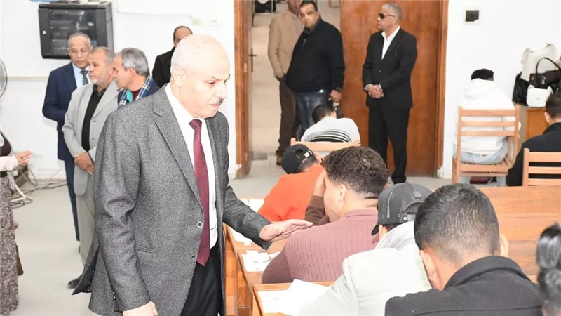 3043 طالبا بكلية زراعة القناة يؤدون امتحانات الفصل الدراسي الأول