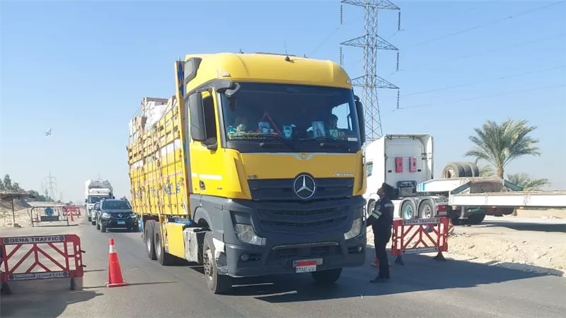 لمنع وقوع الحوادث.. حملات مرورية مكثفة على صحراوي قنا 