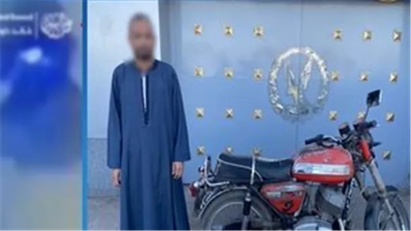  تأديب يتحول لجريمة.. سحل طفل في أسيوط يثير غضب مواقع التواصل  