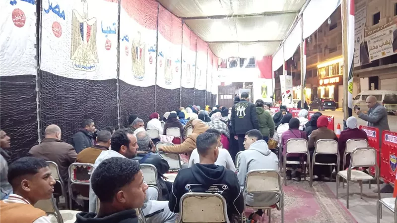 تزايد ملحوظ في أعداد الناخبين بانتخابات مجلس النواب بأسيوط
