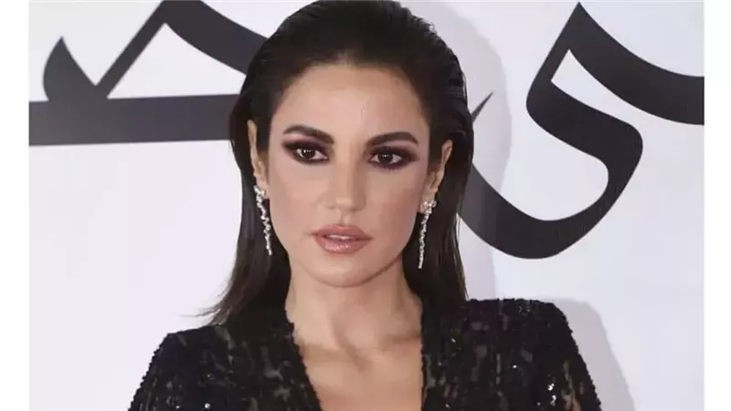 أكثر من ربع مليون جنية.. سعر إطلالة درة في أحدث جلسات تصويرها
