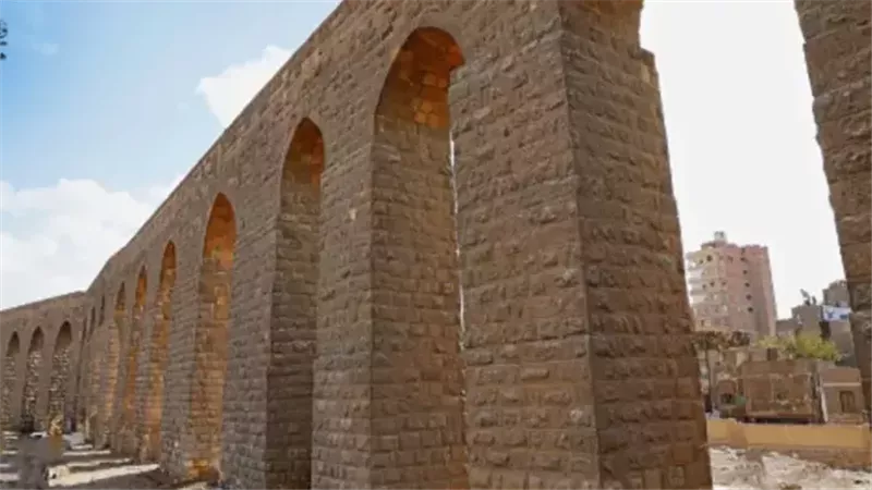 نشرة منوعات «إيجبتك»| سور مجرى العيون يثير الجدل على مواقع التواصل 