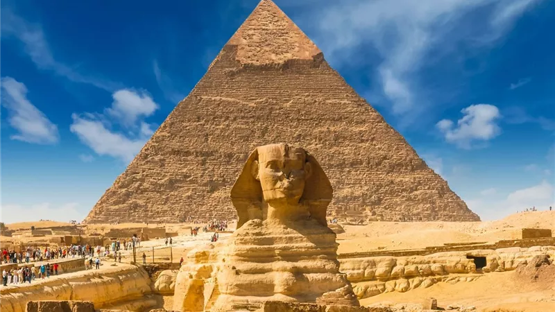 5 ملايين زائر للأهرامات المتوقعين مع استثمارات سياحية 200 مليون جنيه
