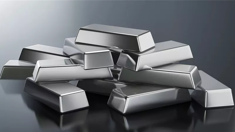 سعر الفضة في مصر يصل 140 جنيها للجرام.. أعرف السبب
