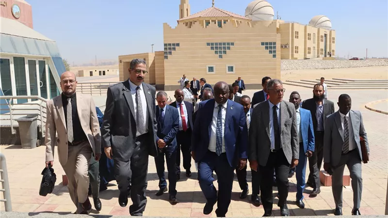 التعليم العالي: تركيب التليسكوب الثاني داخل محطة رصد الأقمار الصناعية 