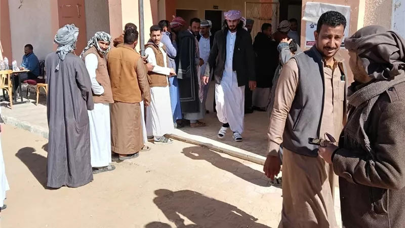 إقبال من شباب القبائل على لجان الانتخابات بالوادي الجديد 