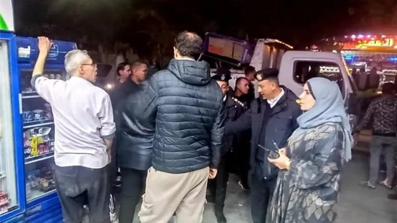 تحرير 30 محضرا في حملة مكبرة لإزالة الإشغالات بحي ثالث الإسماعيلية