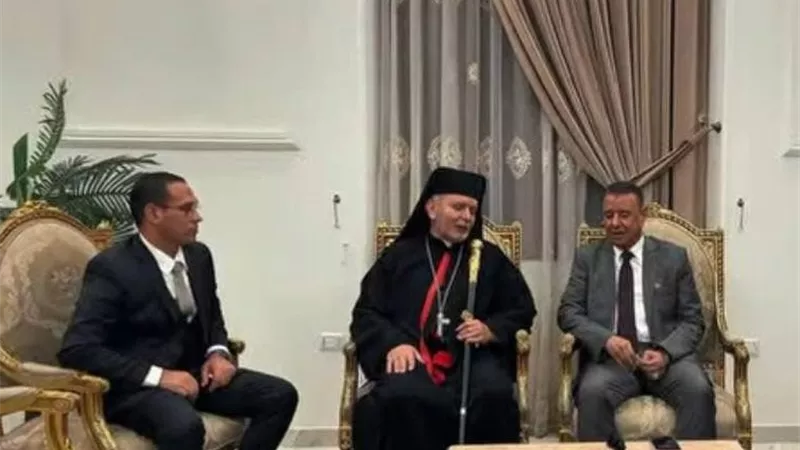 نواب الإسماعيلية يهنئون الأنبا بولا بعيد الميلاد ويؤكدون وحدة الصف الوطني