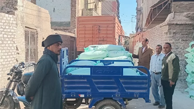 إحباط محاولة لتهريب 1.6 طن دقيق مدعم قبل بيعه في السوق السوداء بقنا 
