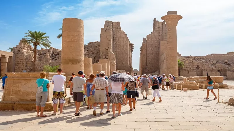 وليد البطوطي: متوقع نهاية العام زيادة عدد السائحين لـ26 مليون|فيديو