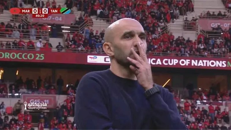 لقجع يجتمع مع الركراكي لبحث مصير منتخب المغرب بعد الإخفاق القاري