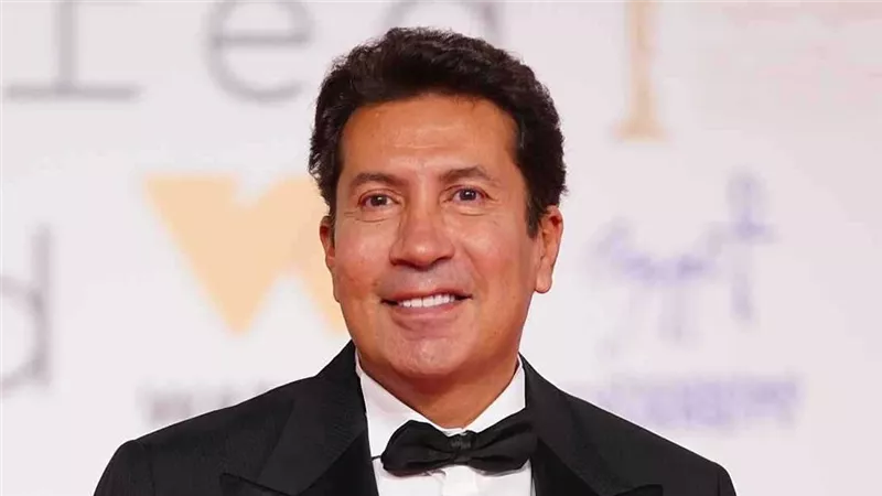 هاني رمزي: تعلمت التسامح من والدتي.. ولم أتخيل مشاعر الحب في جنازتها