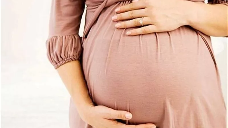 متى تصلي المرأة وتصوم بعد الولادة؟.. أمين الفتوى يجيب