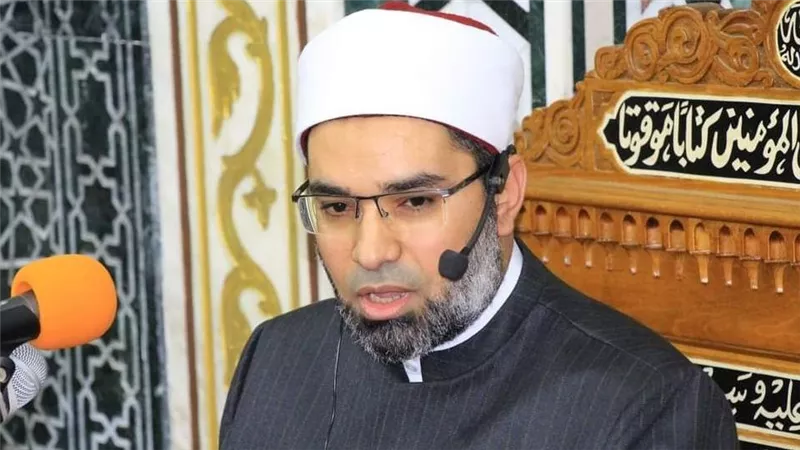 «أزهري»: الشريعة الإسلامية لم تحرم التمتع بما أباحه الله من زينة وطيبات