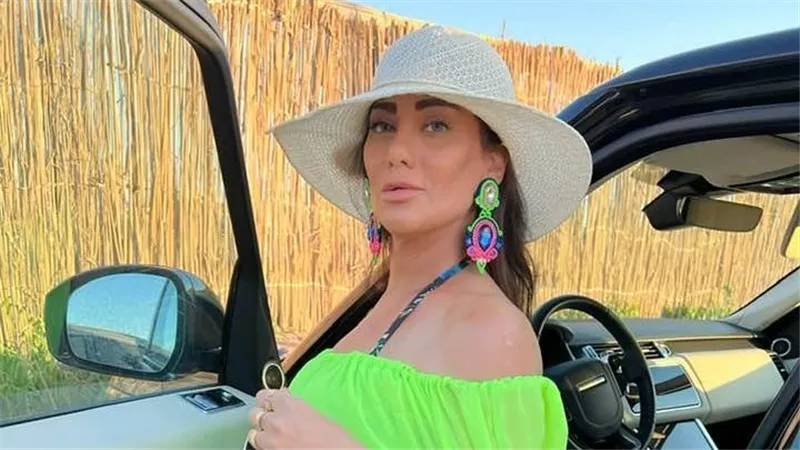 جيني كامل تحرض لقاء الخميسي: انتقمي منه وخدي حقك
